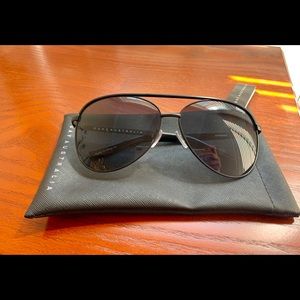 QUAY Black oversized unisex sunglasses